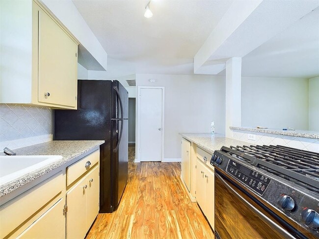 Photo - 1411 Kamar Dr