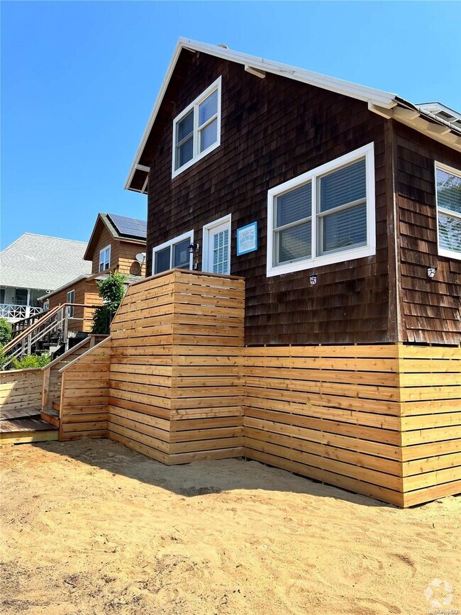 Building Photo - 149 Bungalow Walk Rental