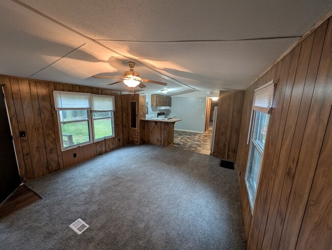 Building Photo - 233 Ransdell Ln