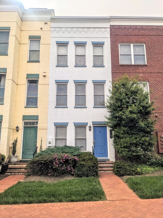 Photo - 1051 5th St SE Townhome