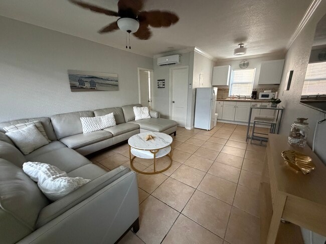 Photo - 311 Liberty St Unit 8