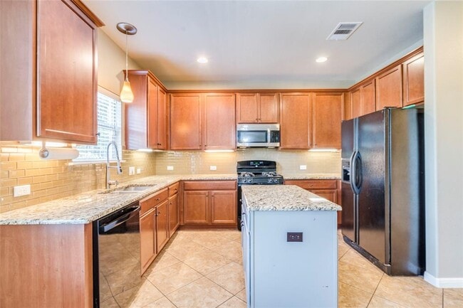 Building Photo - 128 San Miniato St Rental