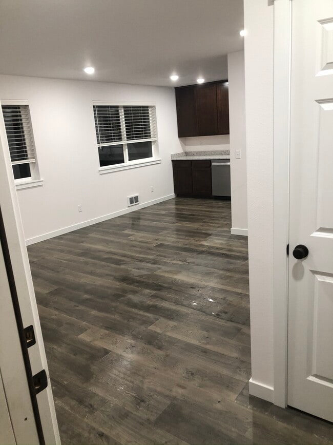 Photo - 7411 S Park Ave Unit B