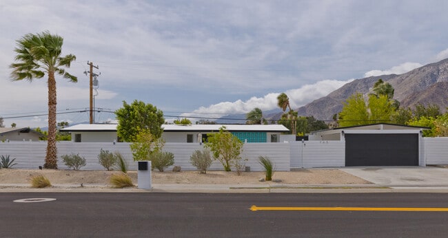 Building Photo - 765 Rosa Parks Rd