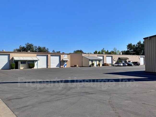 Building Photo - 6200 Stainless Way Unit B Rental