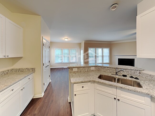 Photo - 5702 Myakka Ct