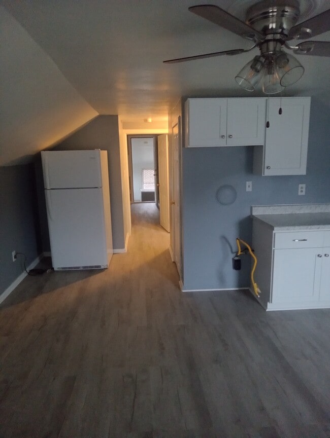 Photo - 1560 Corbin Ave Apartments Unit Eduardo soler