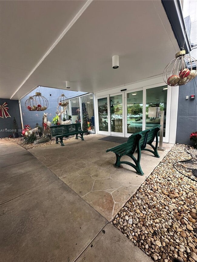 Photo - 919 Hillcrest Dr Unit 303