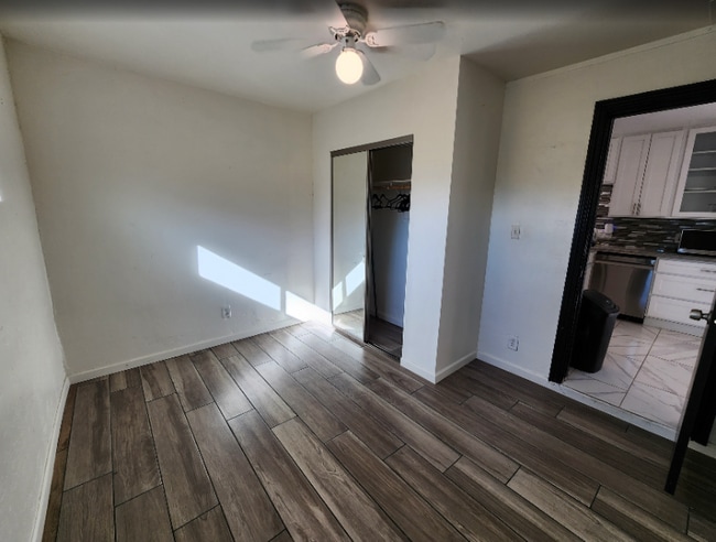 Photo - 3518 W Lynwood St