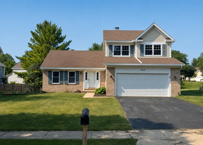 Building Photo - 1432 Huntcliff Rd