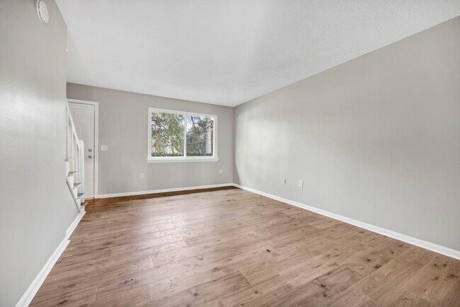 Photo - 815 Raleigh St