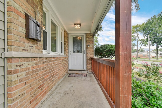 Photo - 14901 Michigan Ave