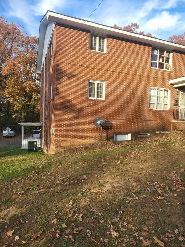 Large Apartment in Albemarle, NC