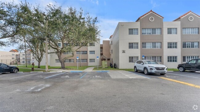 Building Photo - 6065 NW 186th St Rental