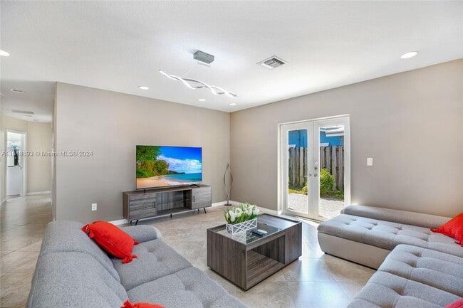 Photo - 4710 NE 18th Terrace