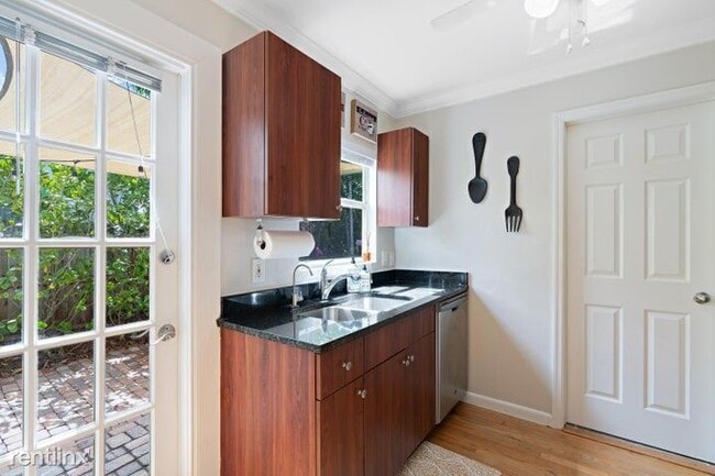 Photo - 2 br, 2 bath House - 721 Palmetto St