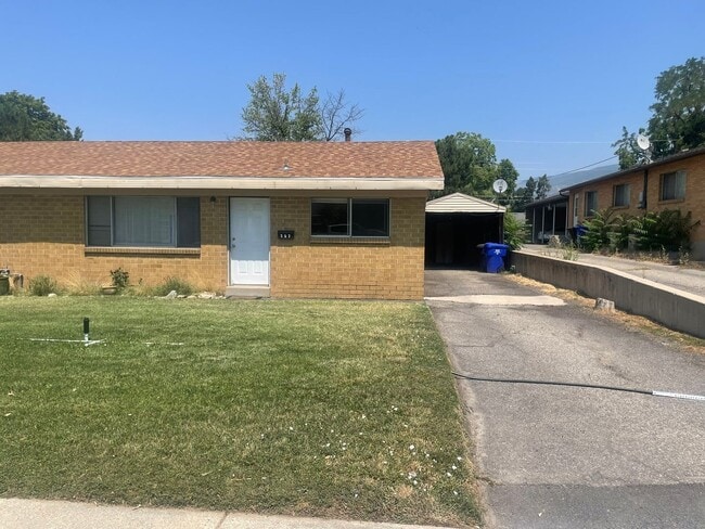 225-227 E 200 S - 225-227 E 200 S Apartment Unit 227 E 200 S