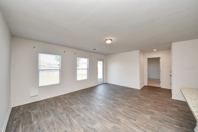 Photo - 164 Goldenrod