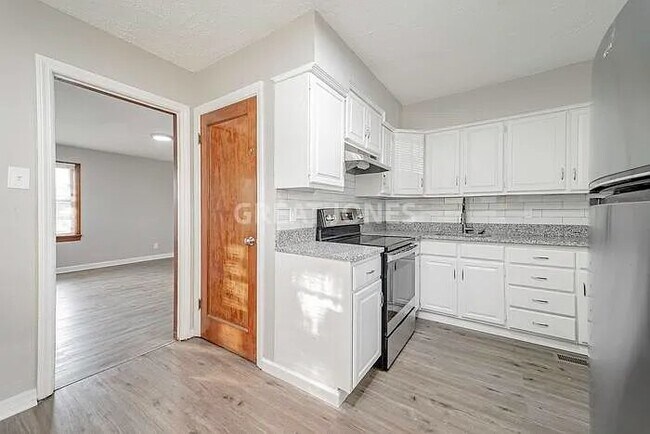 Photo - 1143 Charbonier Rd