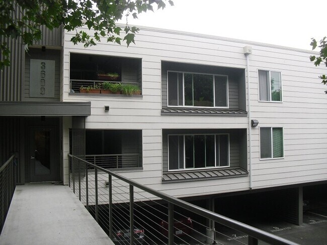 Photo - 3609 14th Ave W Unit 104