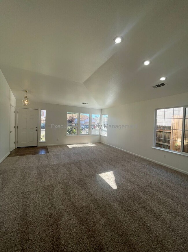 Photo - 1449 Quiet Ct
