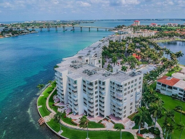 Photo - 6105 Bahia Del Mar Cir N Unidad 382