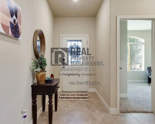 9312 Woodbrook Dr