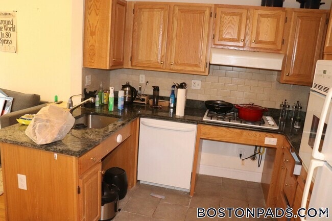 Building Photo - 90 Westland Ave Unit 202 Rental