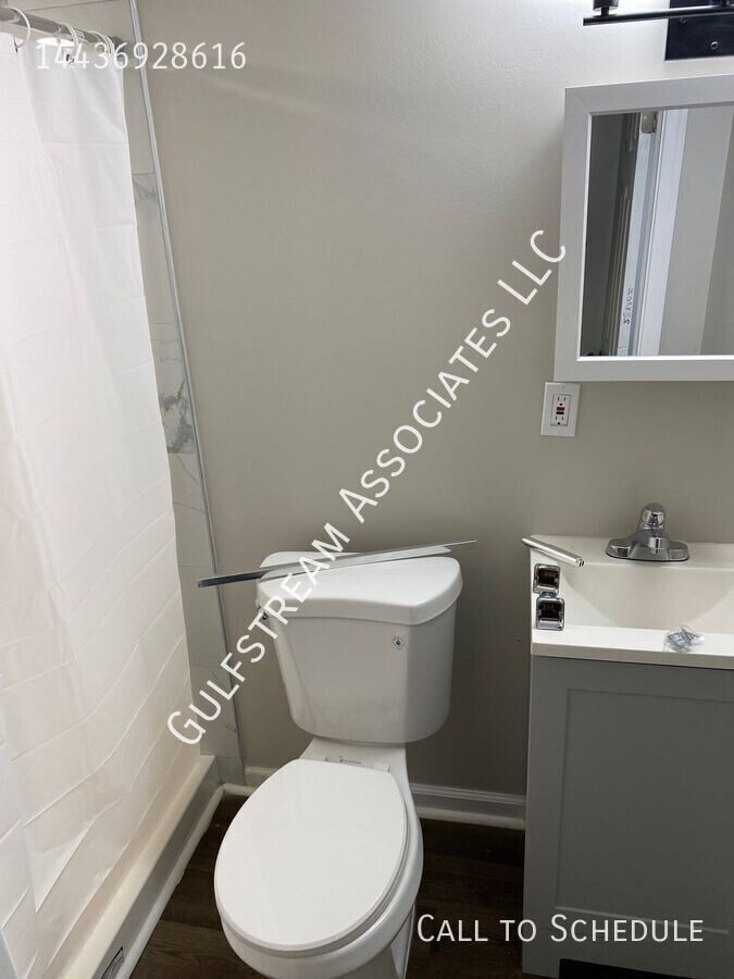 Photo - 521 N Curley St