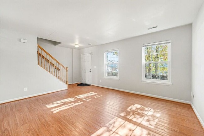 Photo - 4529 Leighann Ln