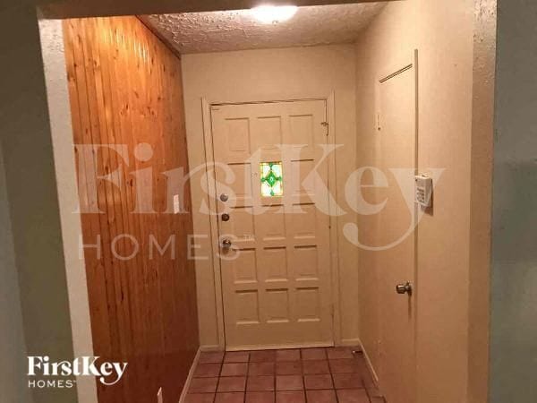 Photo - 2418 Aprilmont Dr