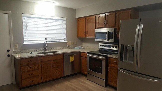 Photo - 6401 Deihl Rd Unit 1006