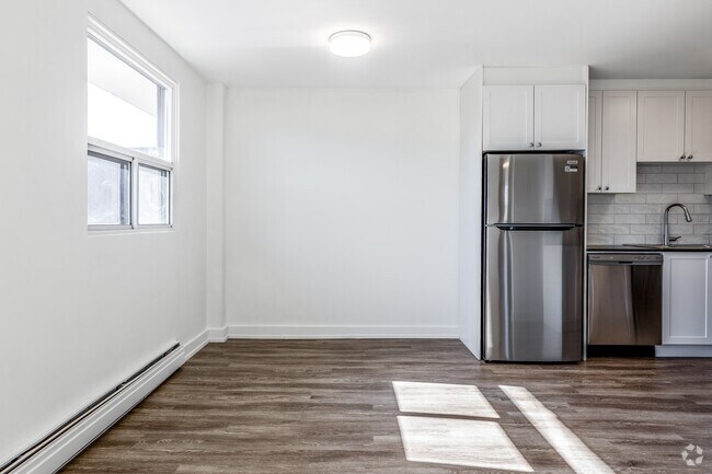 2BR, 1BA - 952SF - Dining Room