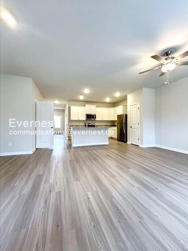 Photo - 2104 Willow Gln Dr