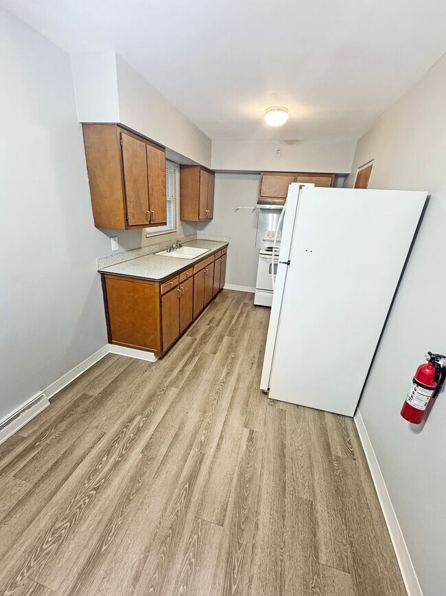 Photo - 2715 S Burdick St