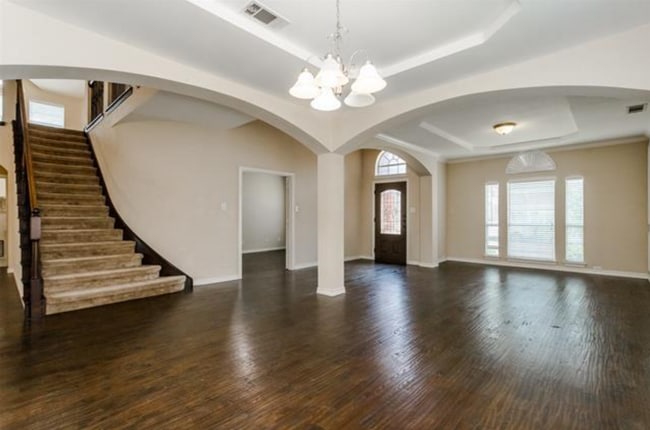 107 Pinedale Dr