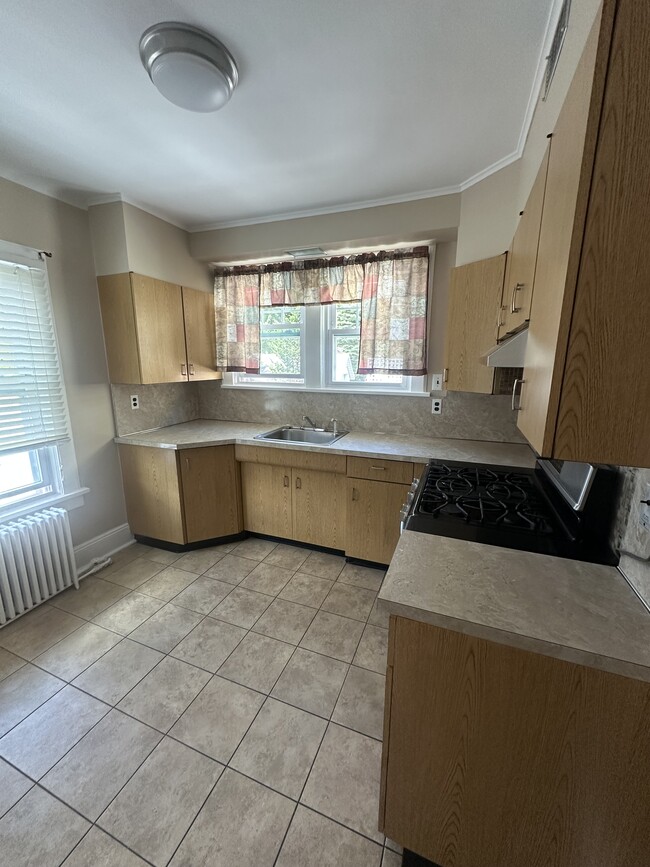 Kitchen - 283 Mile Square Rd Apartamentos Unidad 2