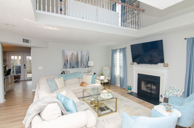 Photo - Stunner in Fieldstone Farms