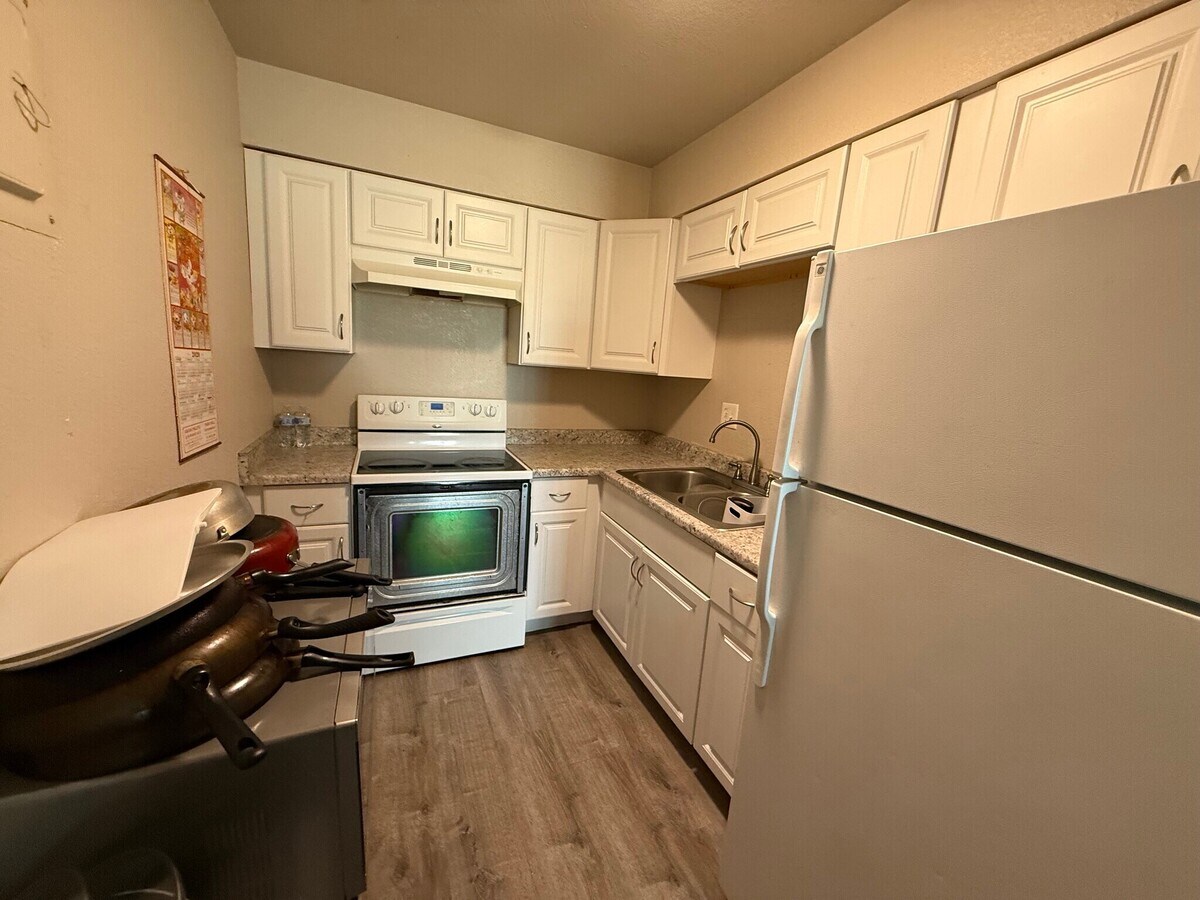 Photo - 107 University Dr Unit 201`