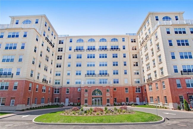 Photo - 10 Byron Pl Condo Unit 407