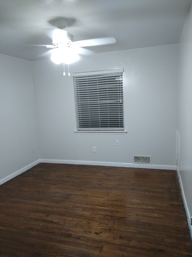 Photo - 2632 Meandering Way