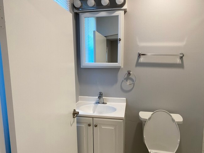 565 pennington ave Unit 2
