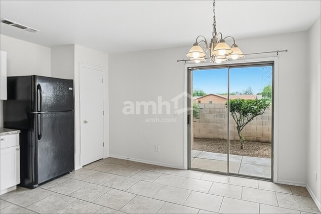 6159 S Avenue De La Chandelle