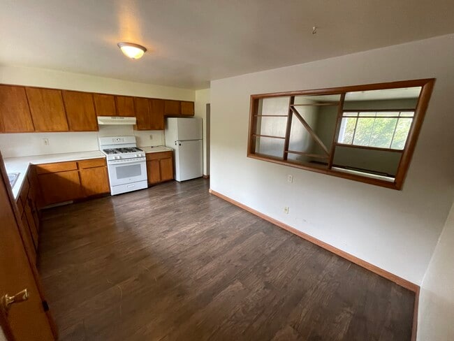 Photo - 1310 21st Ave S