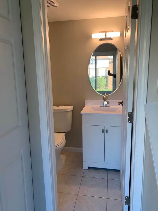 Photo - 7529 Bristol Ln Townhome