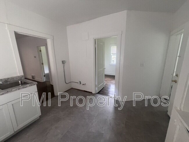 Photo - 3138 N 11th St