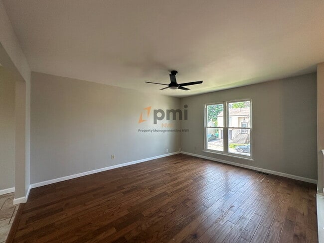 Photo - 1031 W 59th Pl
