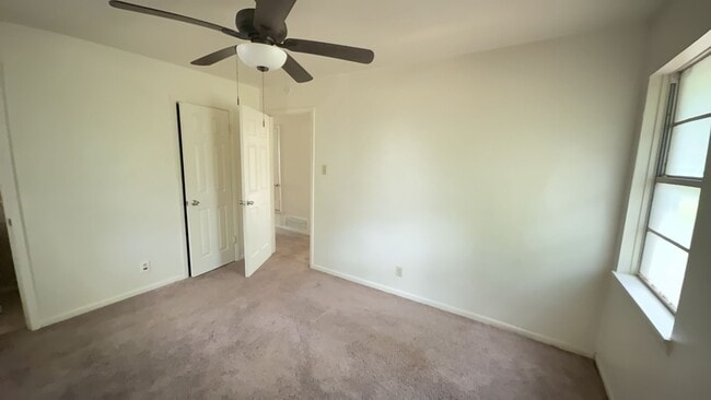 Photo - Upgraded 4 bedroom 2.5 bathroom house!  HO...