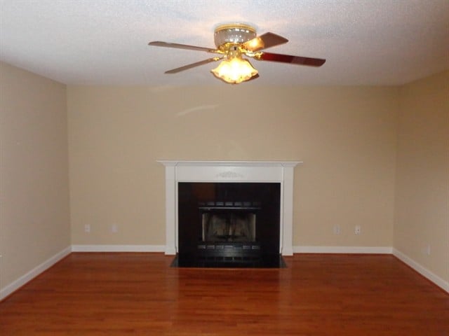 Photo - 946 George Place Dr