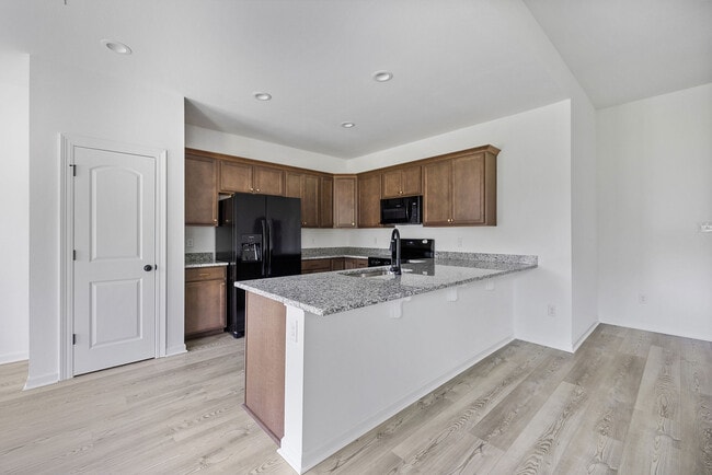 Photo - 186 Southgate Dr